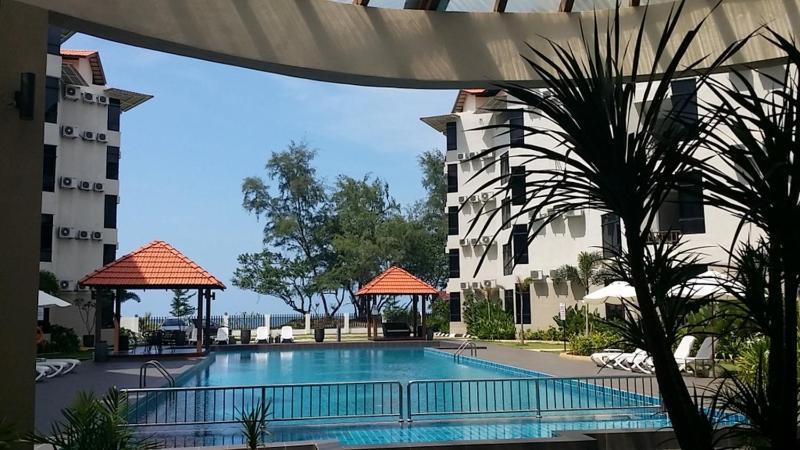 Samsuria Beach Apartment Resort Cherating Exteriér fotografie